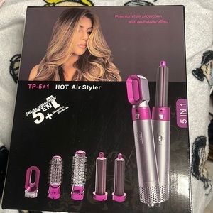 Hair styling tool based off D—son